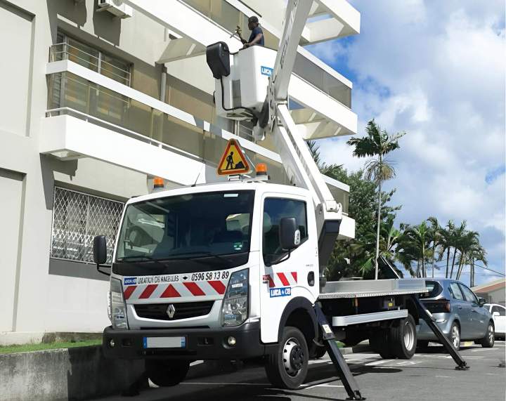 Location camion nacelle Martinique